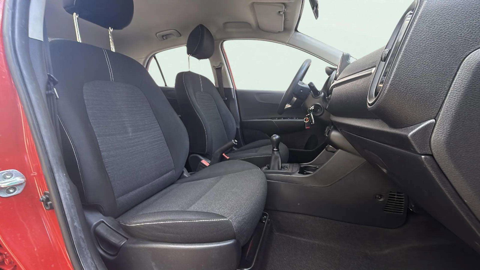 https://cdn-flexicar.caraffinity.it/public_appraisal_images_pro/images/stock/249566/NpzRXZrD38__4704KRT_b4a92e70af064b2b860955073fbab69e_Interior_13.jpeg.jpg