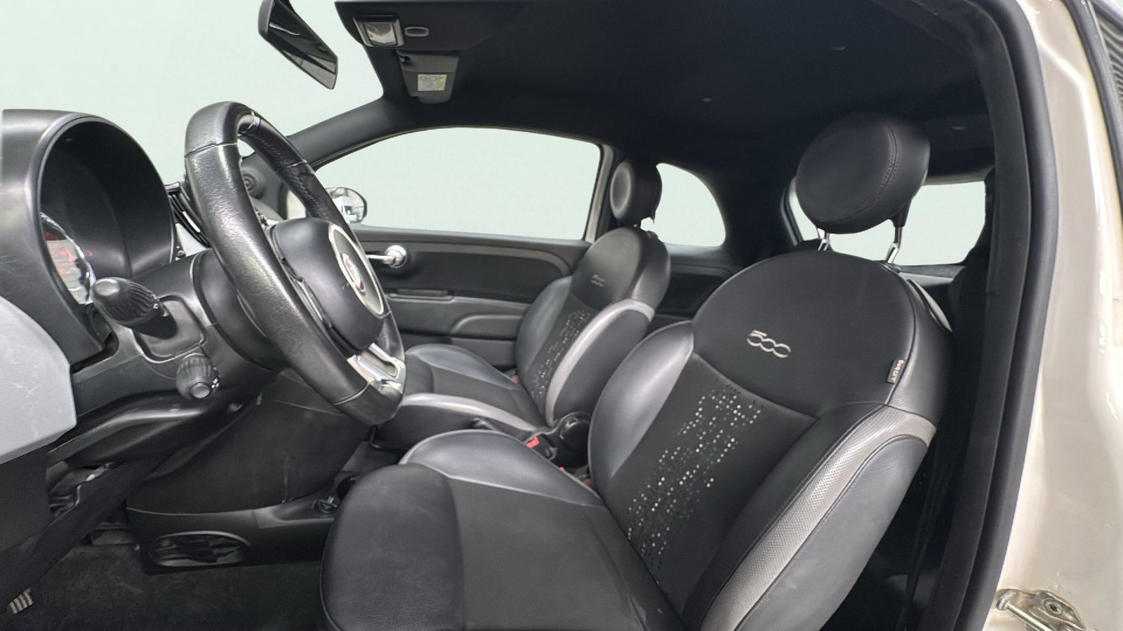 https://cdn-flexicar.caraffinity.it/public_appraisal_images_pro/images/stock/250272/EPnNhZVVhD__img-41df2e55-608f-4a12-909e-5d4d349ba27d.jpeg