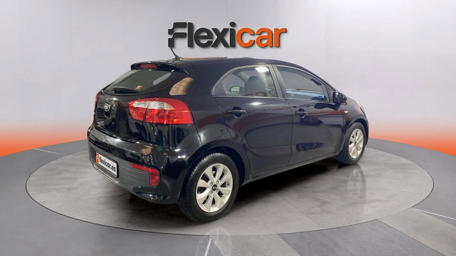 https://cdn-flexicar.caraffinity.it/public_appraisal_images_pro/images/stock/250359/z4Jub6h6Ku__8903JXS_71609b40136a4d1a937af0e45ad98bd9_Exterior_5.jpeg.jpg