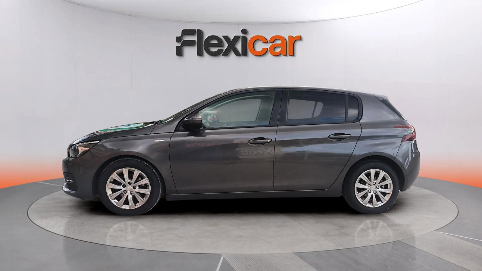 https://cdn-flexicar.caraffinity.it/public_appraisal_images_pro/images/stock/250715/LJlq58QL2g__Ohm42excn7__1_2_Exterior_5498LHZ_28ef657307cf485985ac1c16be5264c5_Exterior_2.jpg.jpg