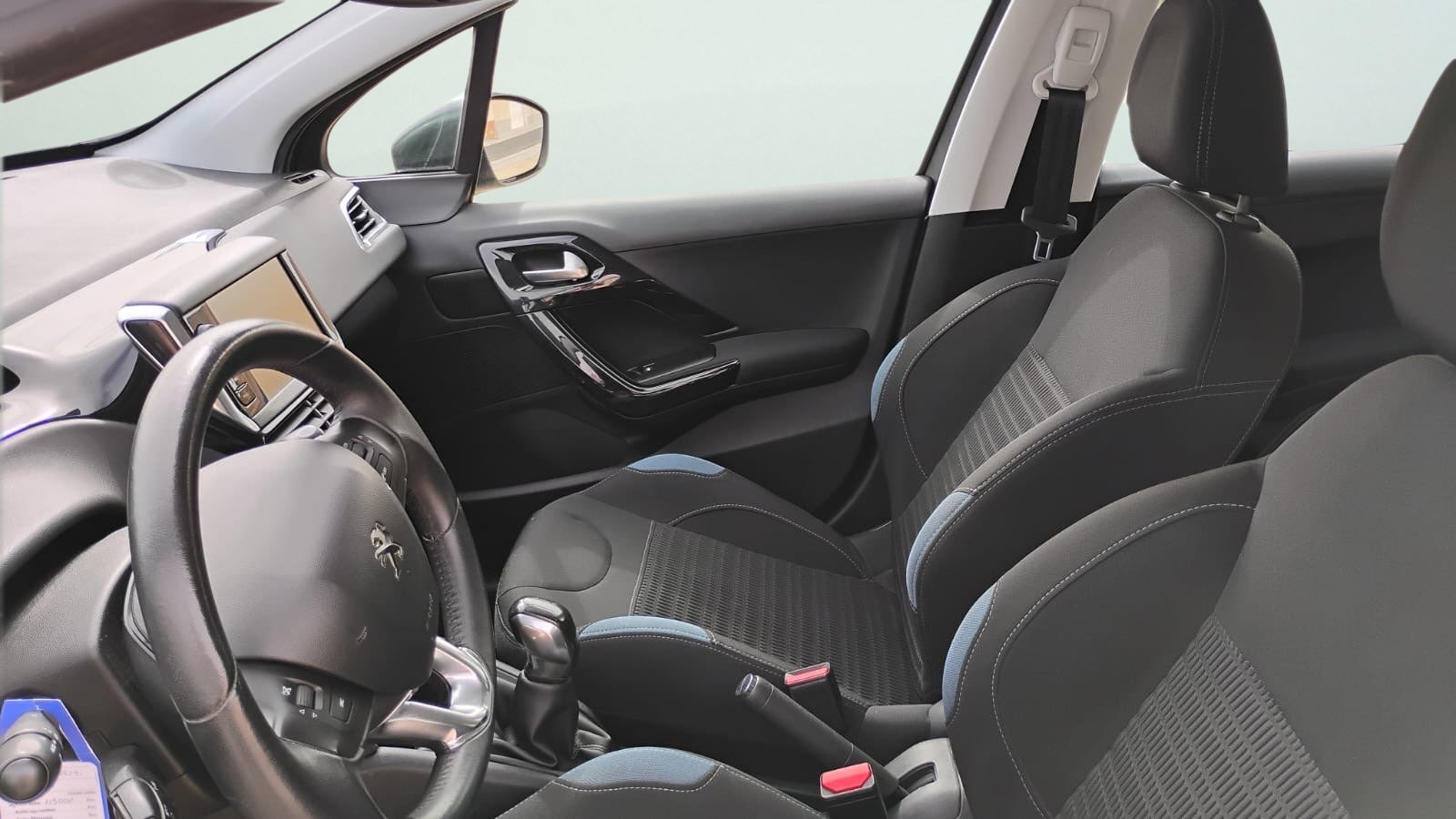 https://cdn-flexicar.caraffinity.it/public_appraisal_images_pro/images/stock/250718/s7OZcEqvER__img-9307c769-6fff-4690-927d-e8f1713a.jpeg