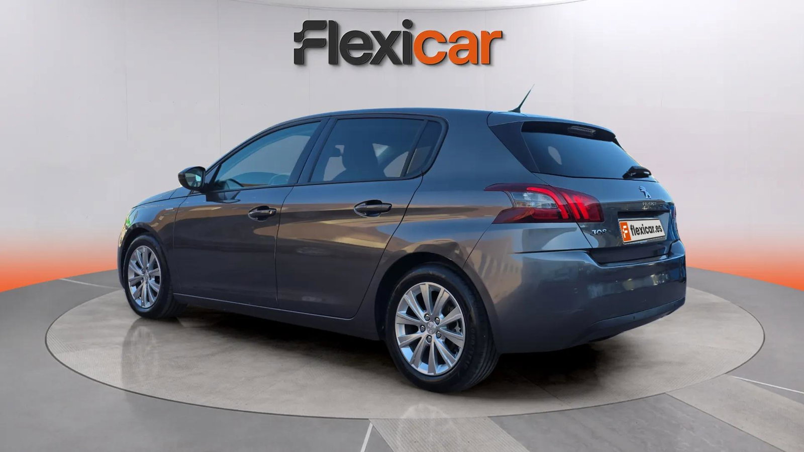 https://cdn-flexicar.caraffinity.it/public_appraisal_images_pro/images/stock/250848/XKzFIcP0ah__05.jpg