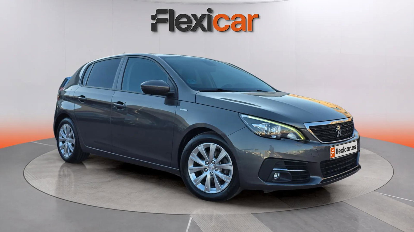 https://cdn-flexicar.caraffinity.it/public_appraisal_images_pro/images/stock/250848/q0Ewg17utI__01.jpg?format=jpeg