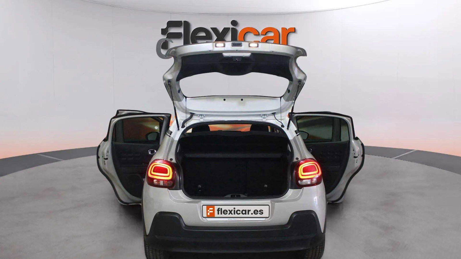 https://cdn-flexicar.caraffinity.it/public_appraisal_images_pro/images/stock/251932/TZtghX6ATM__fc2eWiS7uF__IMG_0504_edited.jpg