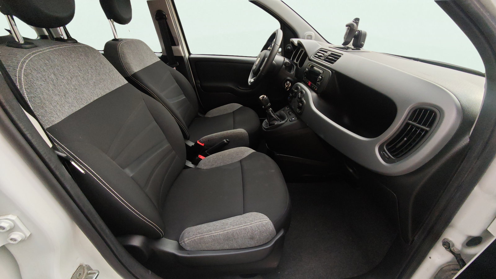 https://cdn-flexicar.caraffinity.it/public_appraisal_images_pro/images/stock/253538/vp31e4J9UV__img-4e4d61a0-69de-40f5-a570-6535f65ff25b.jpeg