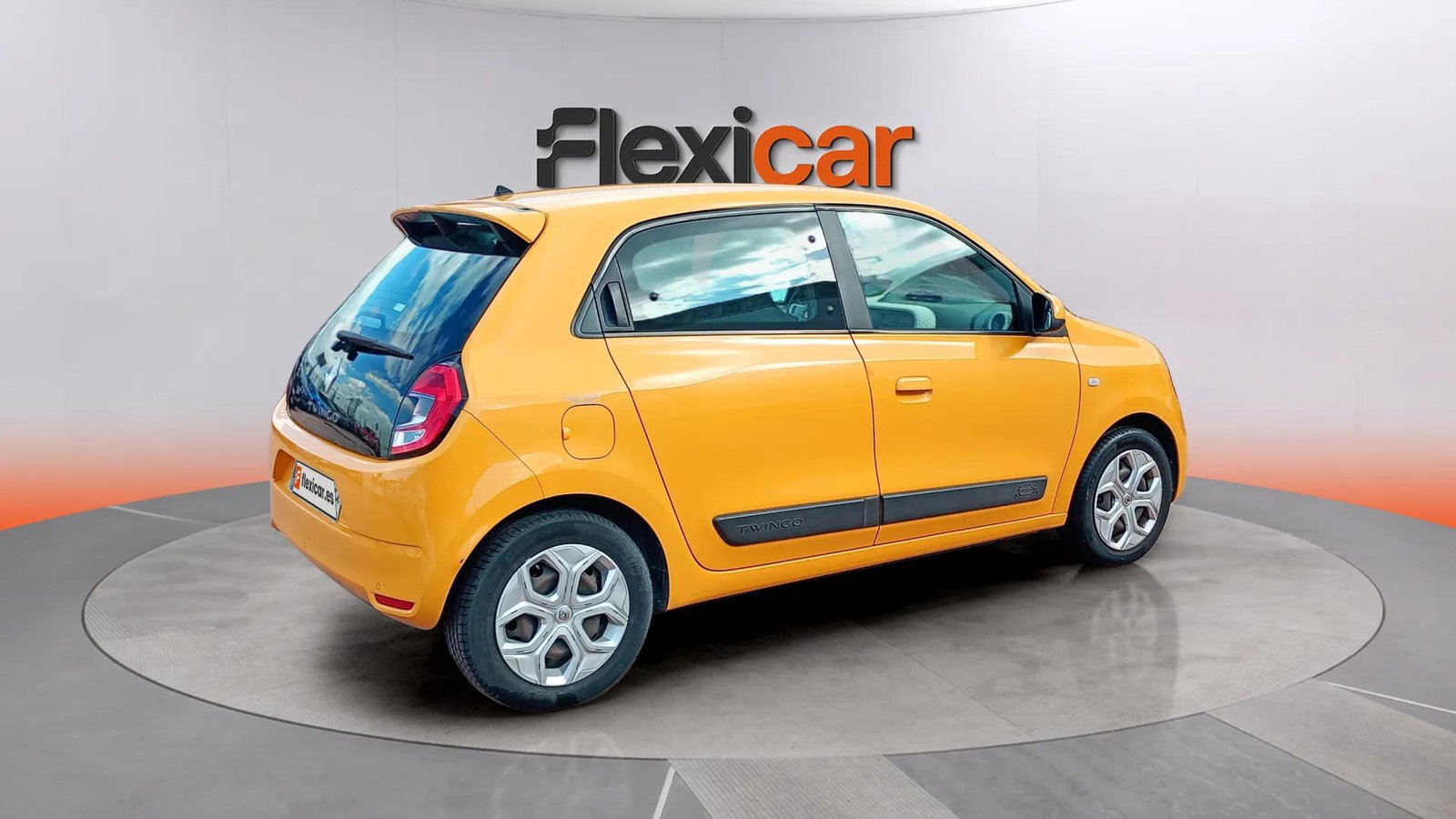 https://cdn-flexicar.caraffinity.it/public_appraisal_images_pro/images/stock/253659/IeVuhY5b94__8930MRC_0809f4a29f5e4c239ec9c1fafcdf4954_Exterior_7.jpg.jpg