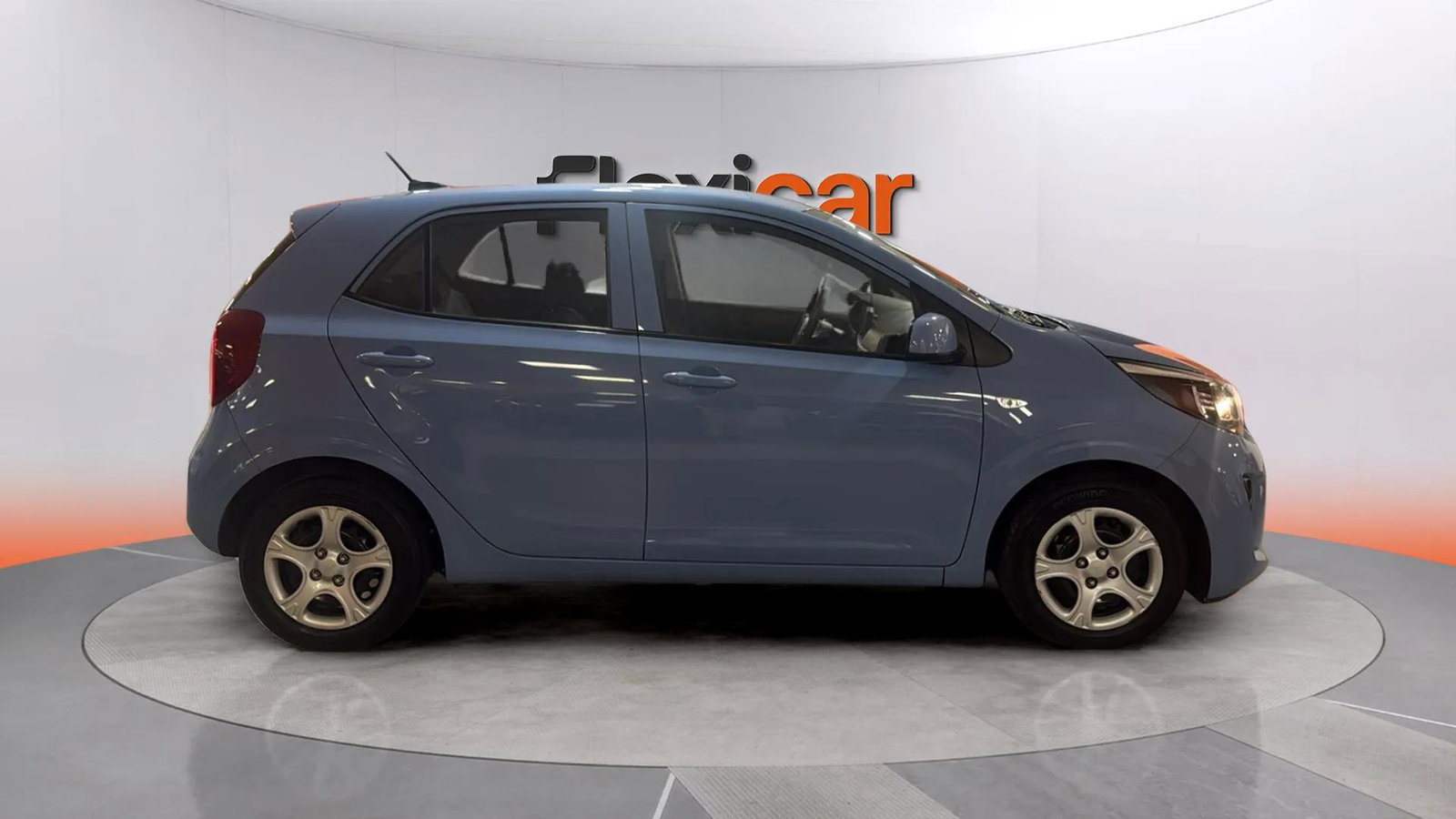 https://cdn-flexicar.caraffinity.it/public_appraisal_images_pro/images/stock/253757/TDJk5qzRUP__1032LWT_1f066d26a5fe4e3eb92056483870f226_Exterior_6.jpeg.jpg
