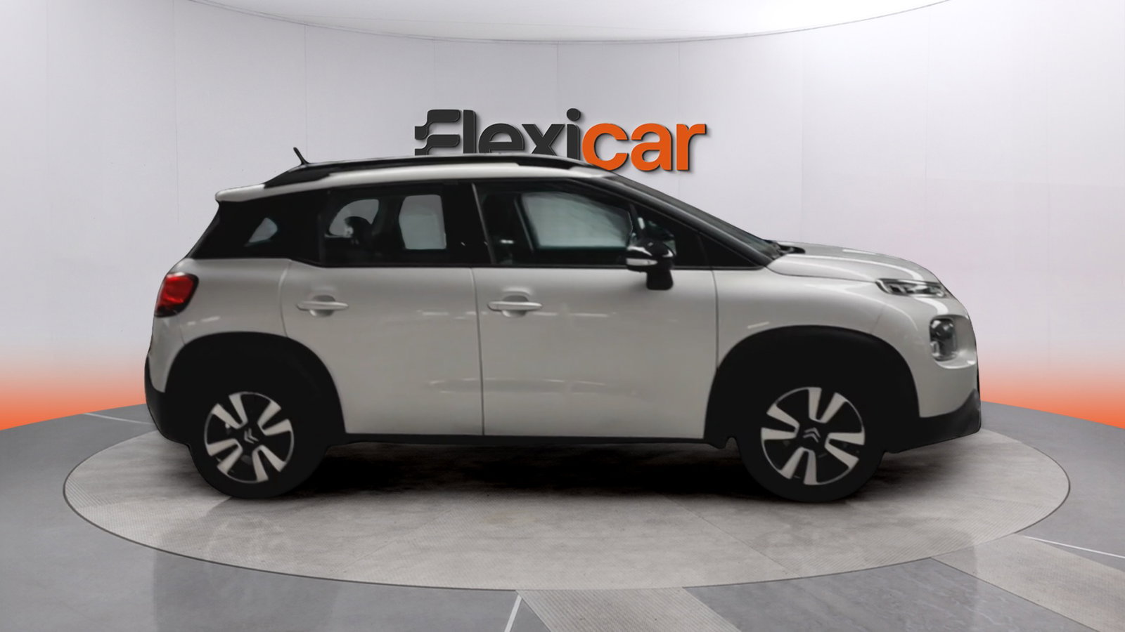 https://cdn-flexicar.caraffinity.it/public_appraisal_images_pro/images/stock/254945/mELrJVdmcJ__img-98e4ab87-be97-40d5-866e-85dfbdd9072e.jpeg