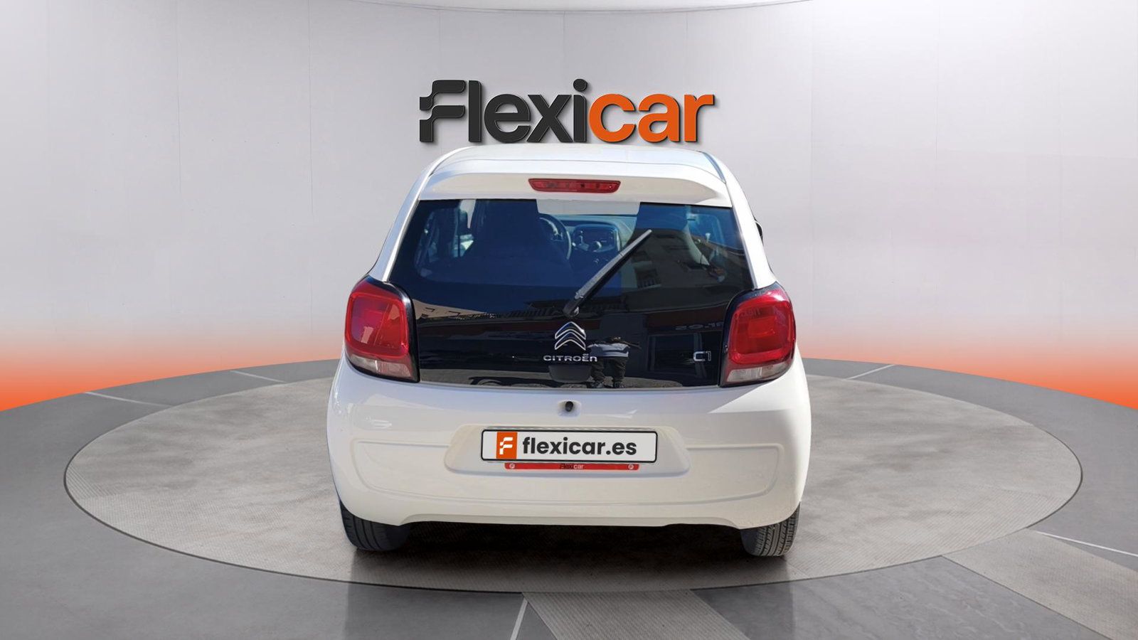 https://cdn-flexicar.caraffinity.it/public_appraisal_images_pro/images/stock/256227/JhqrAIbxlc__img-c1fe26fe-5b1b-494b-8d9d-791e59a8de45.jpeg