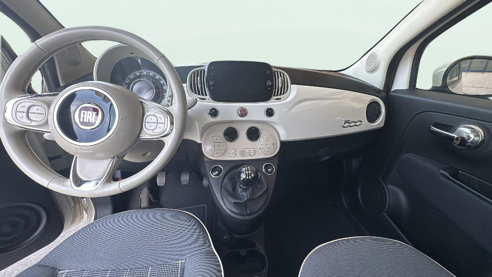 https://cdn-flexicar.caraffinity.it/public_appraisal_images_pro/images/stock/256664/AaoxI8UJL8__img-4649f838-3bb2-4cf0-90a6-789d5c995ade.jpeg
