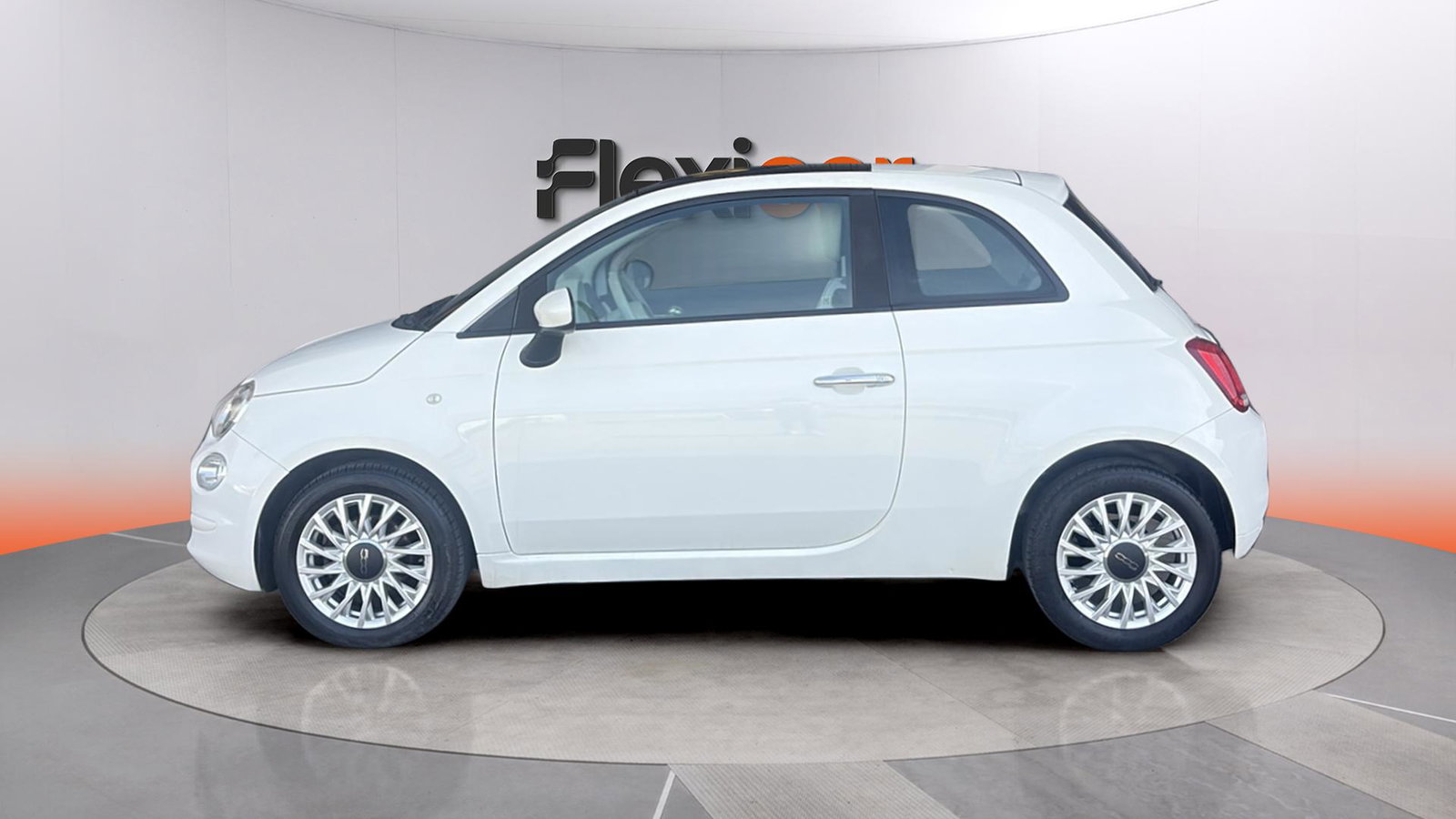 https://cdn-flexicar.caraffinity.it/public_appraisal_images_pro/images/stock/256664/rJjTvuwxyd__img-b43a70b3-6f87-416f-b60e-0fce8b768ff7.jpeg