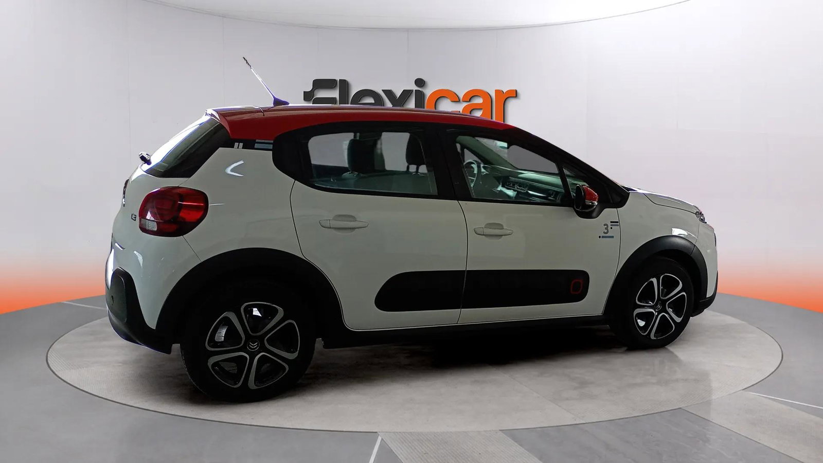 https://cdn-flexicar.caraffinity.it/public_appraisal_images_pro/images/stock/256735/HNRJi1tkQC__T535384_b32e0cc75df345908bb4ae1ea3bebc56_Exterior_6.jpg.jpg