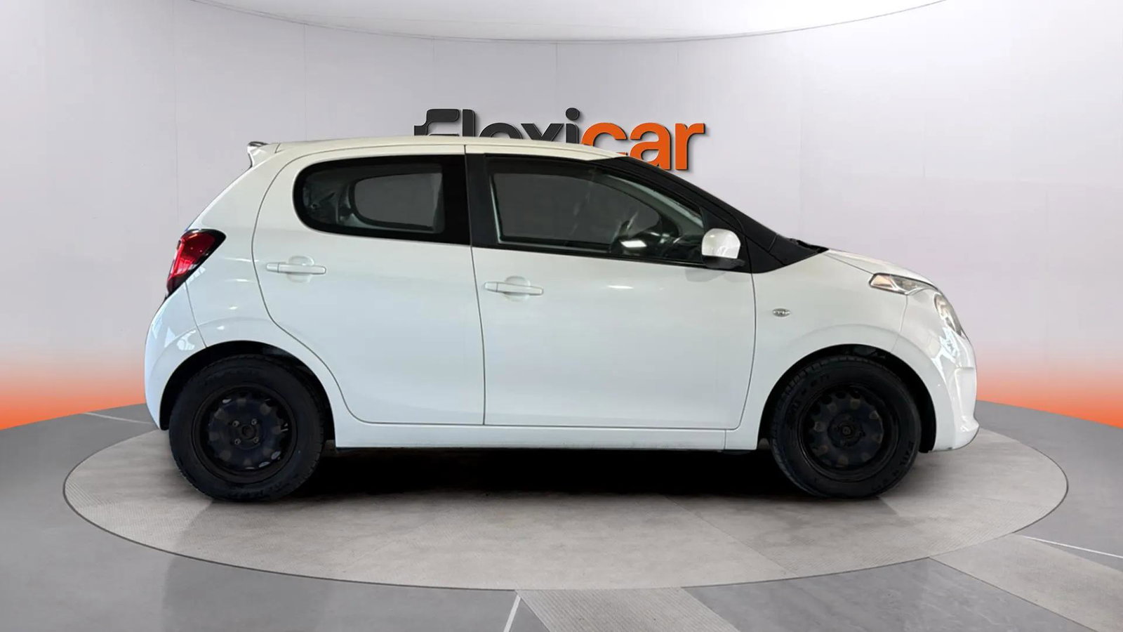 https://cdn-flexicar.caraffinity.it/public_appraisal_images_pro/images/stock/256833/aHSz57p5Wc__0694LLJ_ad2b8278e85240c0932ddef9b66ca329_Exterior_6.jpeg.jpg