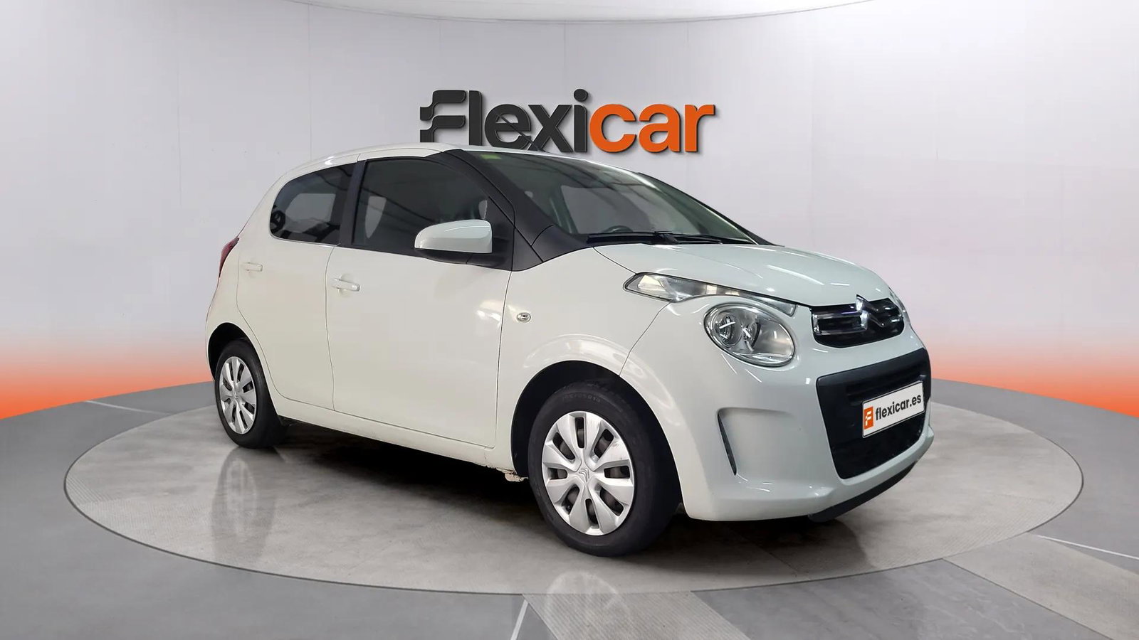https://cdn-flexicar.caraffinity.it/public_appraisal_images_pro/images/stock/256916/UcKJcc2zeq__0668LLJ_09e24a0971a6473f9e3db519c9a78f91_Exterior_2.jpg.jpg?format=jpeg