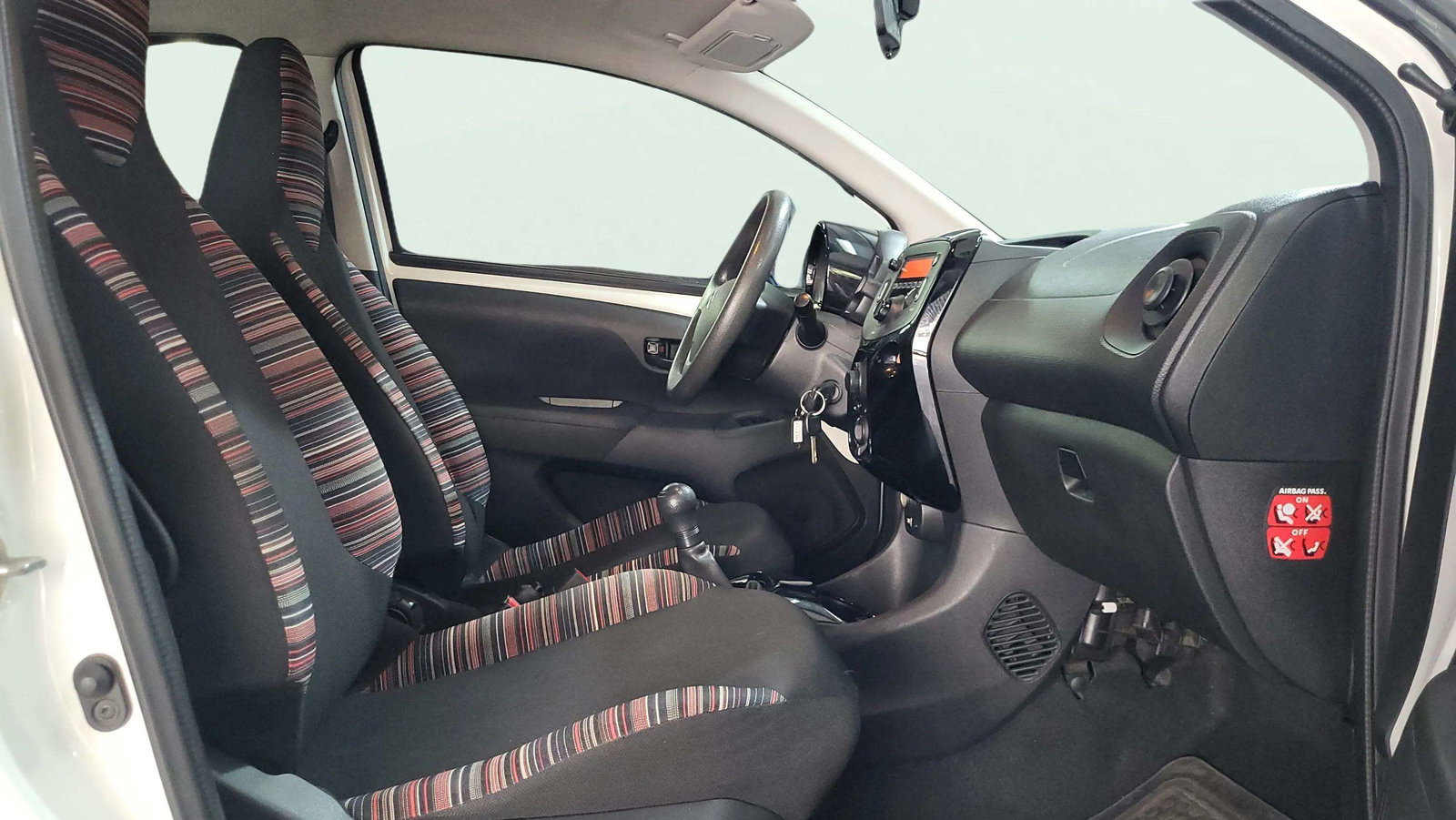 https://cdn-flexicar.caraffinity.it/public_appraisal_images_pro/images/stock/256916/guKQDSxxqC__0668LLJ_09e24a0971a6473f9e3db519c9a78f91_Interior_10.jpg.jpg