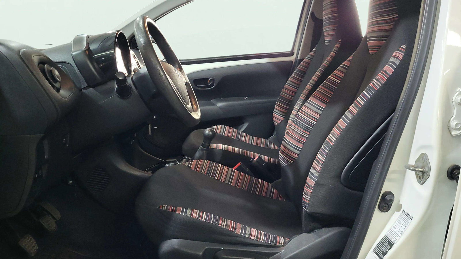 https://cdn-flexicar.caraffinity.it/public_appraisal_images_pro/images/stock/256916/oCNKldSD3Y__0668LLJ_09e24a0971a6473f9e3db519c9a78f91_Interior_7.jpg.jpg