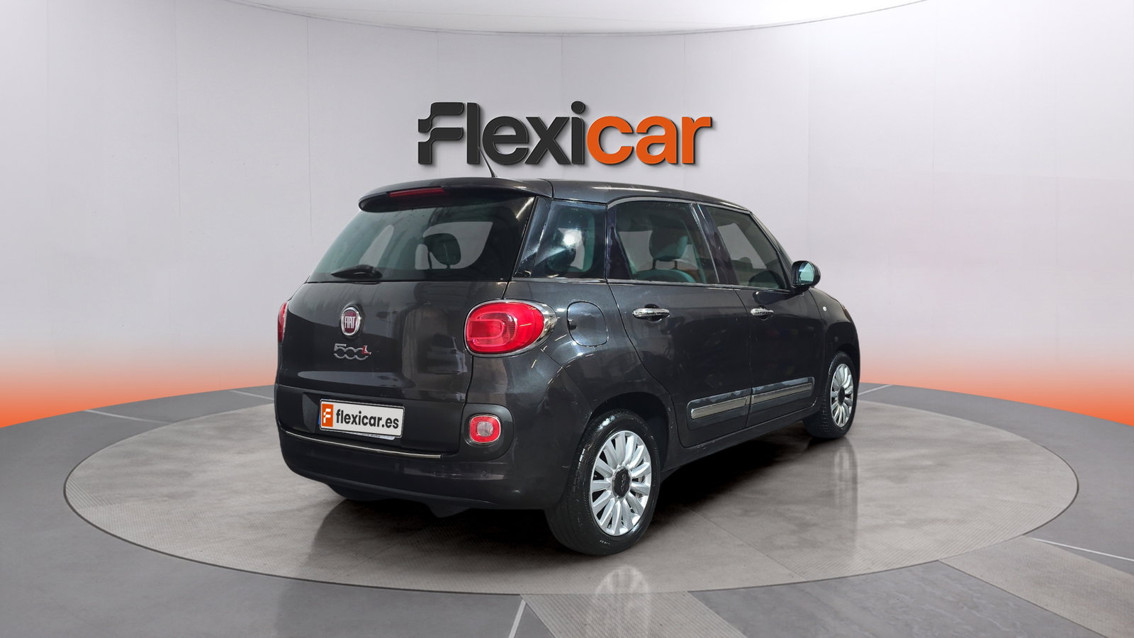 https://cdn-flexicar.caraffinity.it/public_appraisal_images_pro/images/stock/257676/DHRNhYE6td__img-1aa4221a-5527-4bf6-9661-31dfd9781d30.jpeg
