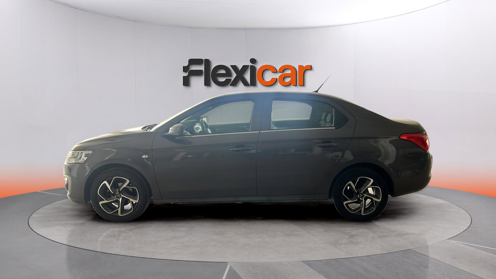 https://cdn-flexicar.caraffinity.it/public_appraisal_images_pro/images/stock/258163/kXkNmysSTn__img-0bef390a-12db-4c8c-b940-df2d713fdd4e.jpeg