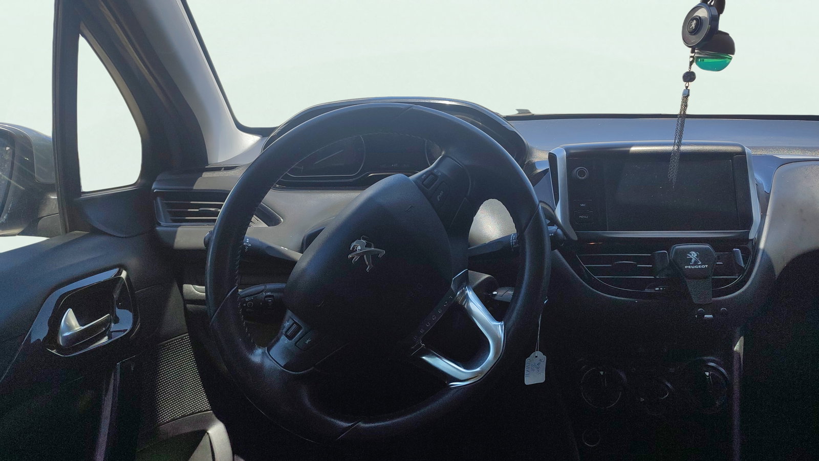 https://cdn-flexicar.caraffinity.it/public_appraisal_images_pro/images/stock/258631/LJfSvJaq2y__img-9560a97e-3bed-4568-a4e4-16d91ac574ae.jpeg
