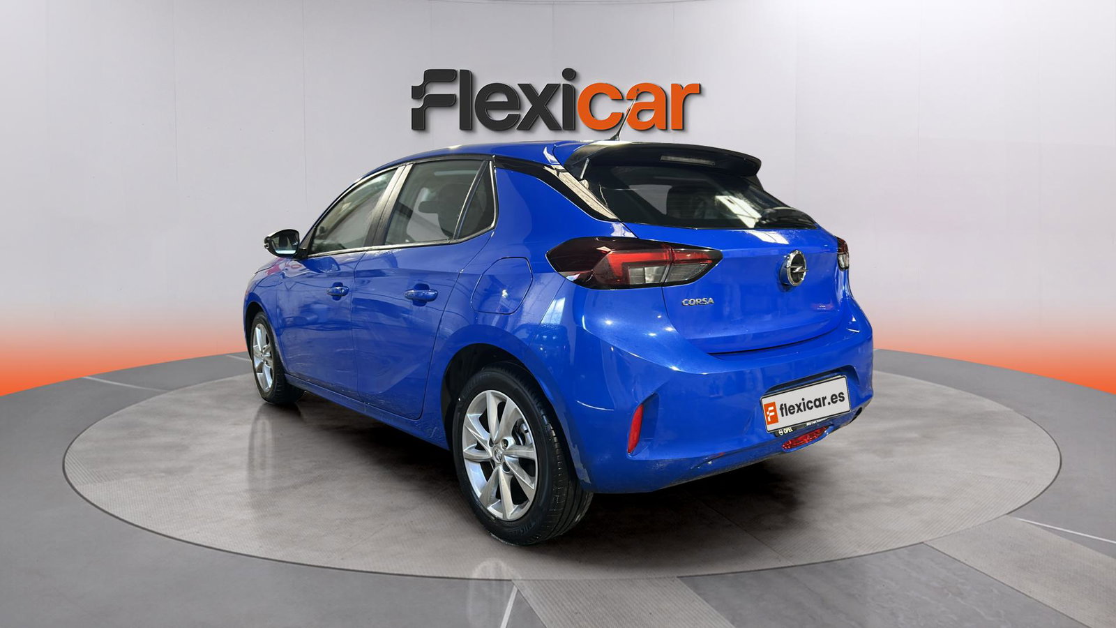 https://cdn-flexicar.caraffinity.it/public_appraisal_images_pro/images/stock/259279/rFhlr9w4lq__img-0f2bfc0e-05aa-4843-9f15-7d5f0afe4ecd.jpeg