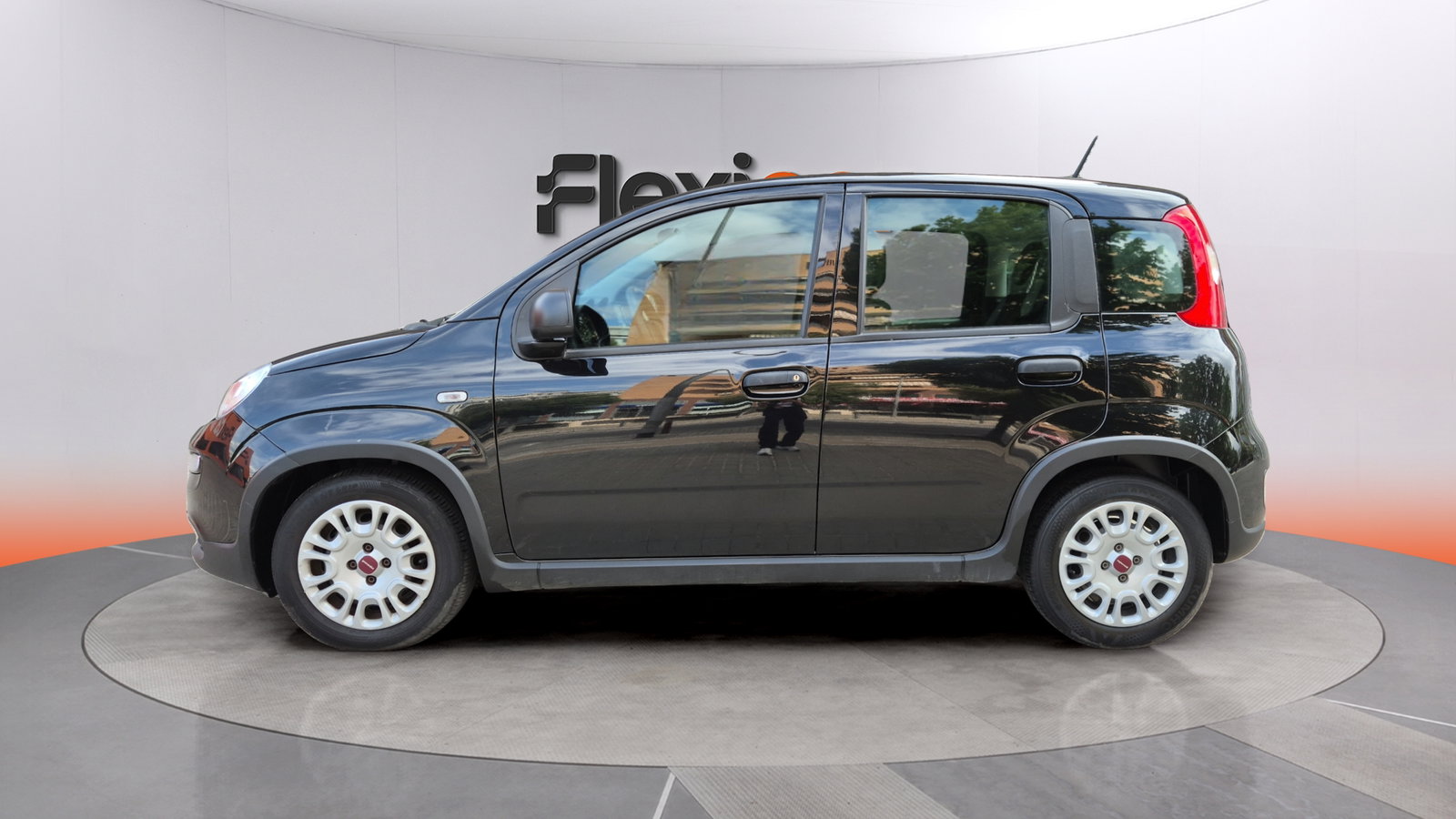 https://cdn-flexicar.caraffinity.it/public_appraisal_images_pro/images/stock/259307/DjEcj0VTCH__7WMTBNmKfq__img-c2395144-b0b9-462a-ac44-f3cca3921d9d.jpeg