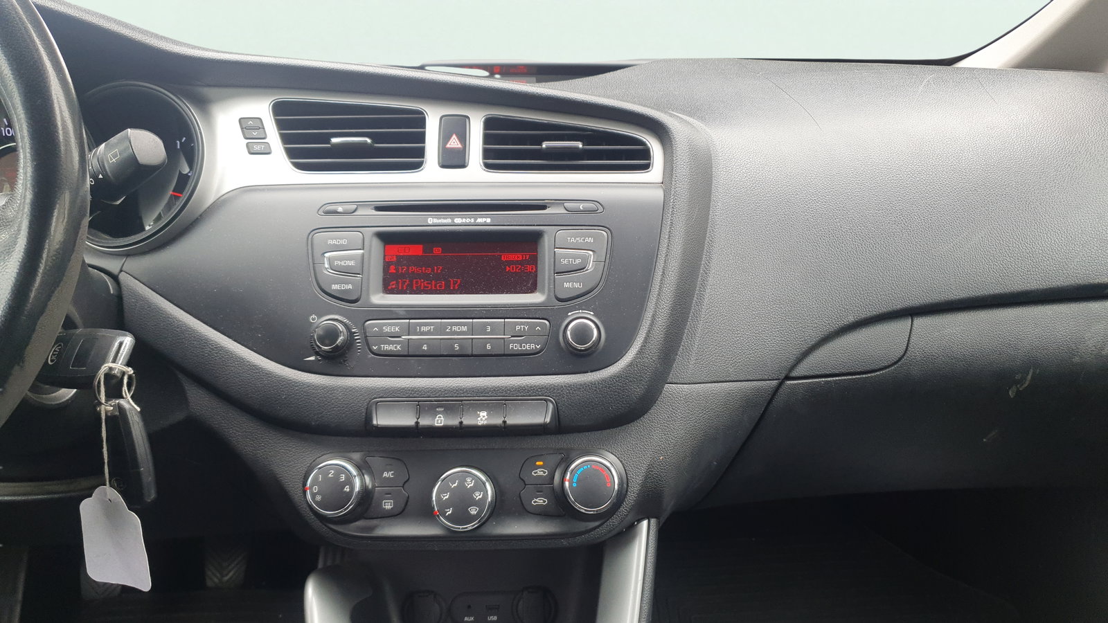 https://cdn-flexicar.caraffinity.it/public_appraisal_images_pro/images/stock/259314/0rUGrB9CYu__img-c080e331-a84d-40c4-a31f-1e77e78626f8.jpeg