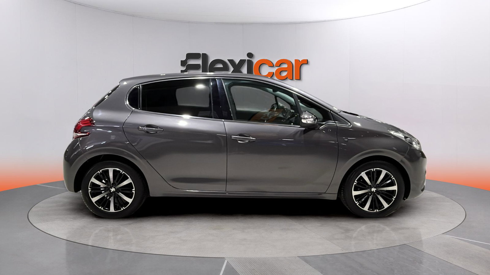 https://cdn-flexicar.caraffinity.it/public_appraisal_images_pro/images/stock/259771/2g074t7sBi__img-0f2e8762-55aa-45b5-be4c-f36ef145b4fd.jpeg