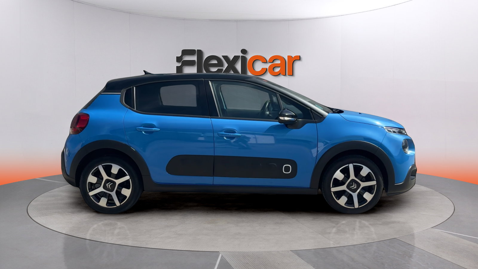 https://cdn-flexicar.caraffinity.it/public_appraisal_images_pro/images/stock/259813/Acwkfh7SSO__img-3829a135-302a-46d9-83cf-93cb5c677c6c.jpeg