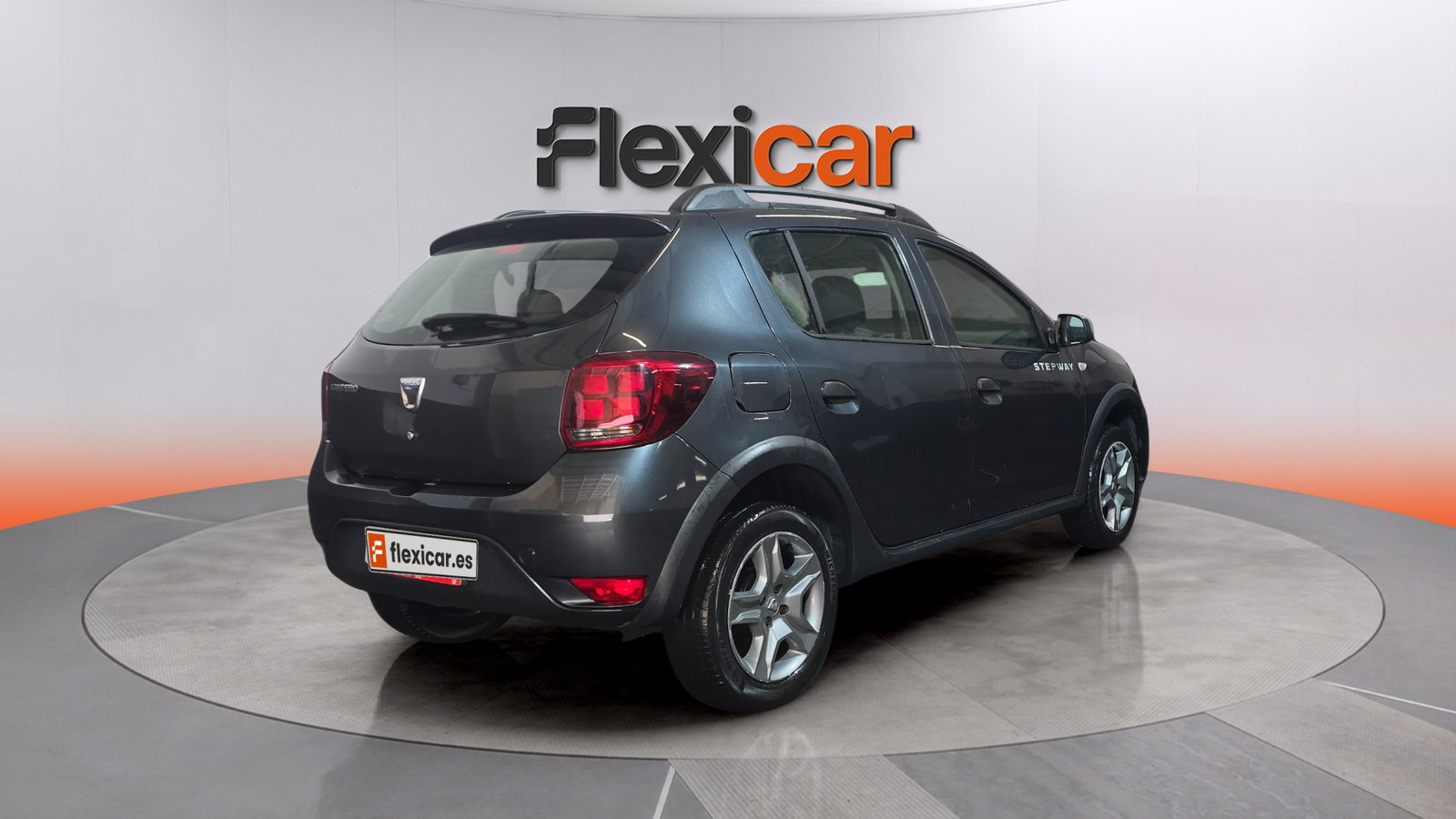 https://cdn-flexicar.caraffinity.it/public_appraisal_images_pro/images/stock/260435/UZ2A7Zdrnm__img-b91d03f5-1089-4356-80b3-642df307f5c5.jpeg