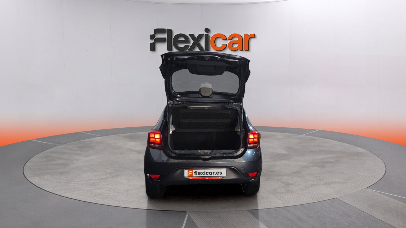https://cdn-flexicar.caraffinity.it/public_appraisal_images_pro/images/stock/260435/kPmgGqBa20__img-45b0c23a-830d-483a-a91e-1e5cfa4c2958.jpeg