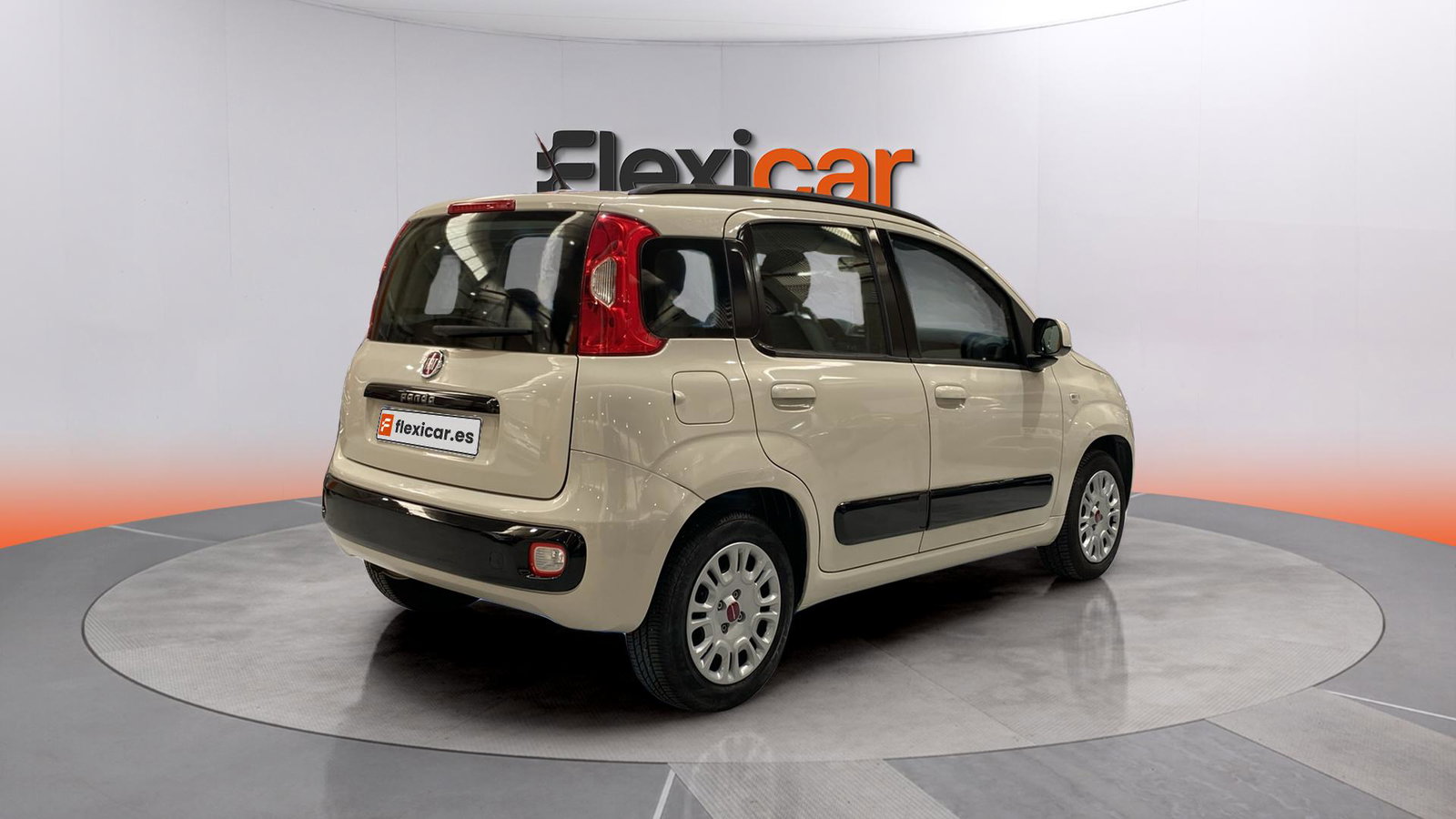 https://cdn-flexicar.caraffinity.it/public_appraisal_images_pro/images/stock/260606/zsepxBHpYi__img-01b29db0-aada-4d76-a4aa-99ffafaad16f.jpeg