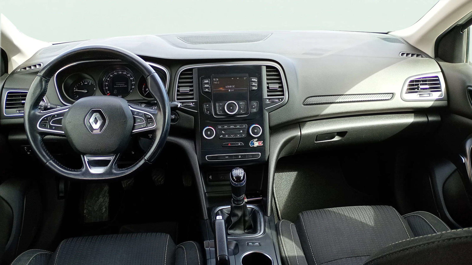 https://cdn-flexicar.caraffinity.it/public_appraisal_images_pro/images/stock/261032/J2v0GQ4VX6__1966KFB_7ef968a39c4a4b85b1e471ca622fe9e2_Interior_9.jpg.jpg