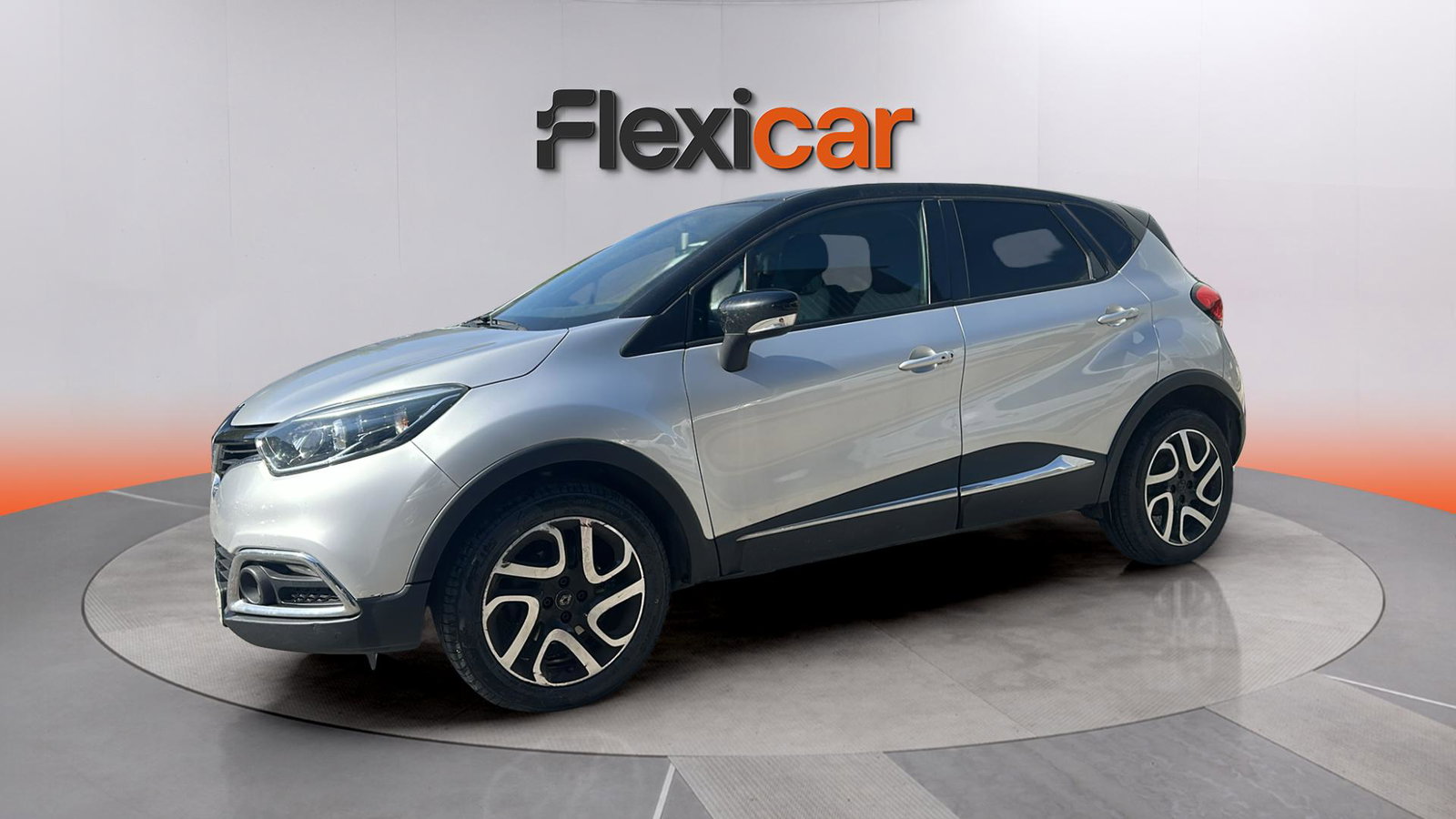 https://cdn-flexicar.caraffinity.it/public_appraisal_images_pro/images/stock/261250/ixar1BxfqN__img-0dc6051e-6a2a-490a-a279-acc702178c3a.jpeg