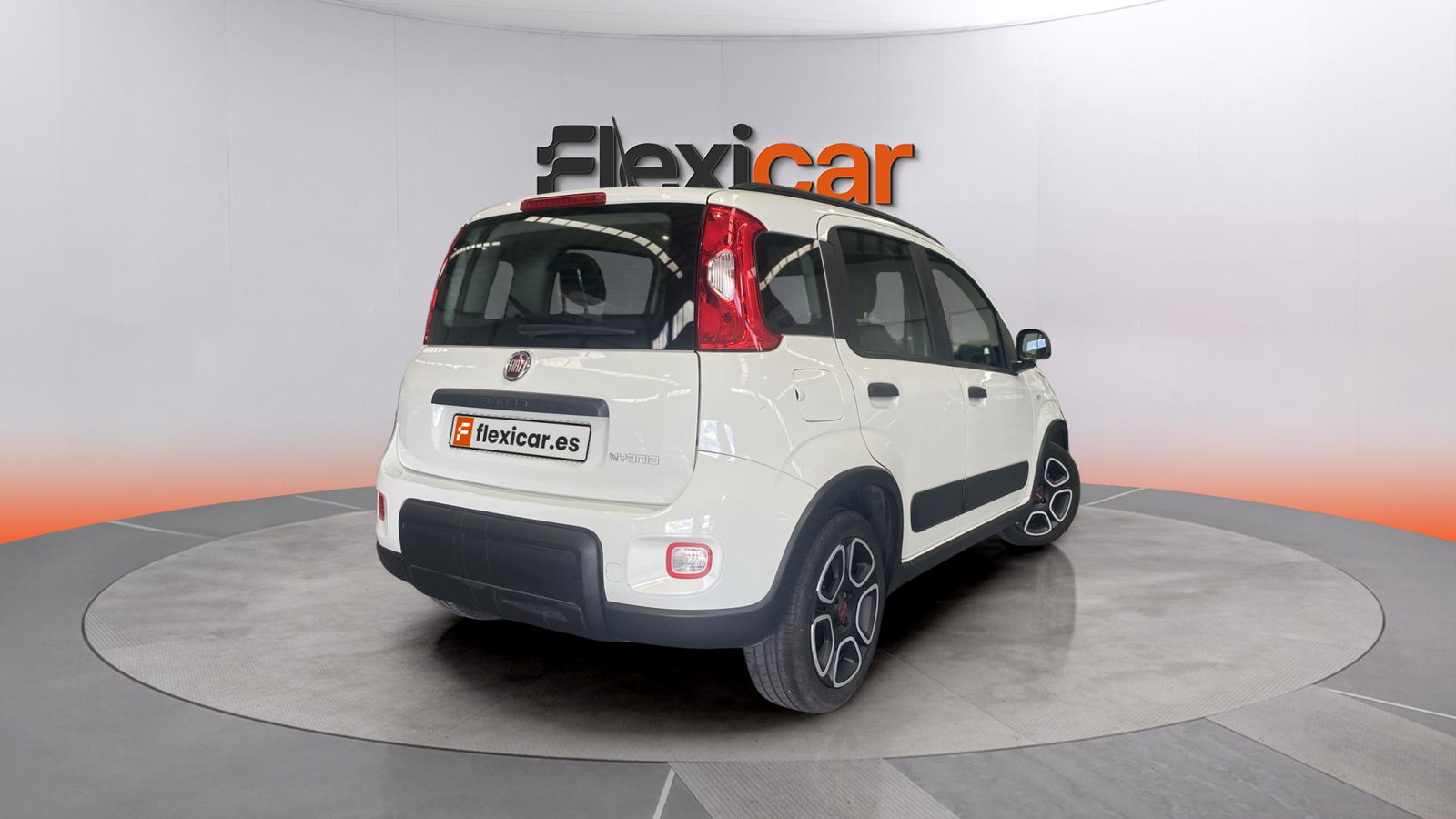 https://cdn-flexicar.caraffinity.it/public_appraisal_images_pro/images/stock/261315/mLroluVvAd__img-b456e719-e43a-41e6-ad15-54e02ffcaa83.jpeg