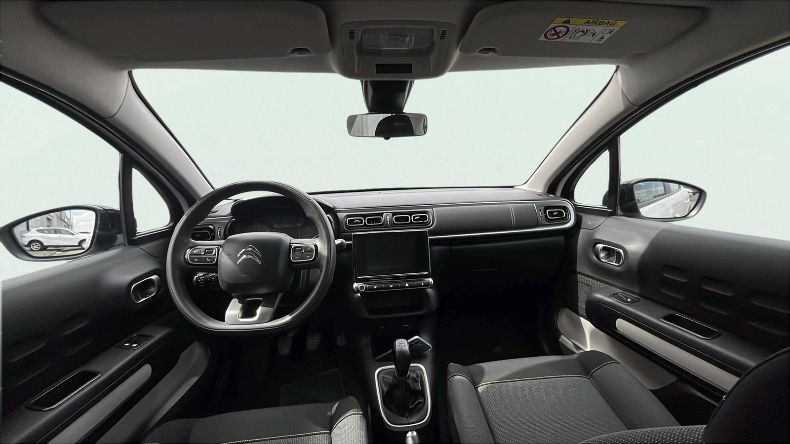 https://cdn-flexicar.caraffinity.it/public_appraisal_images_pro/images/stock/261739/jAp5Lk8sij__img-754db424-f4c0-4bbb-a560-519d9f968c42.jpeg