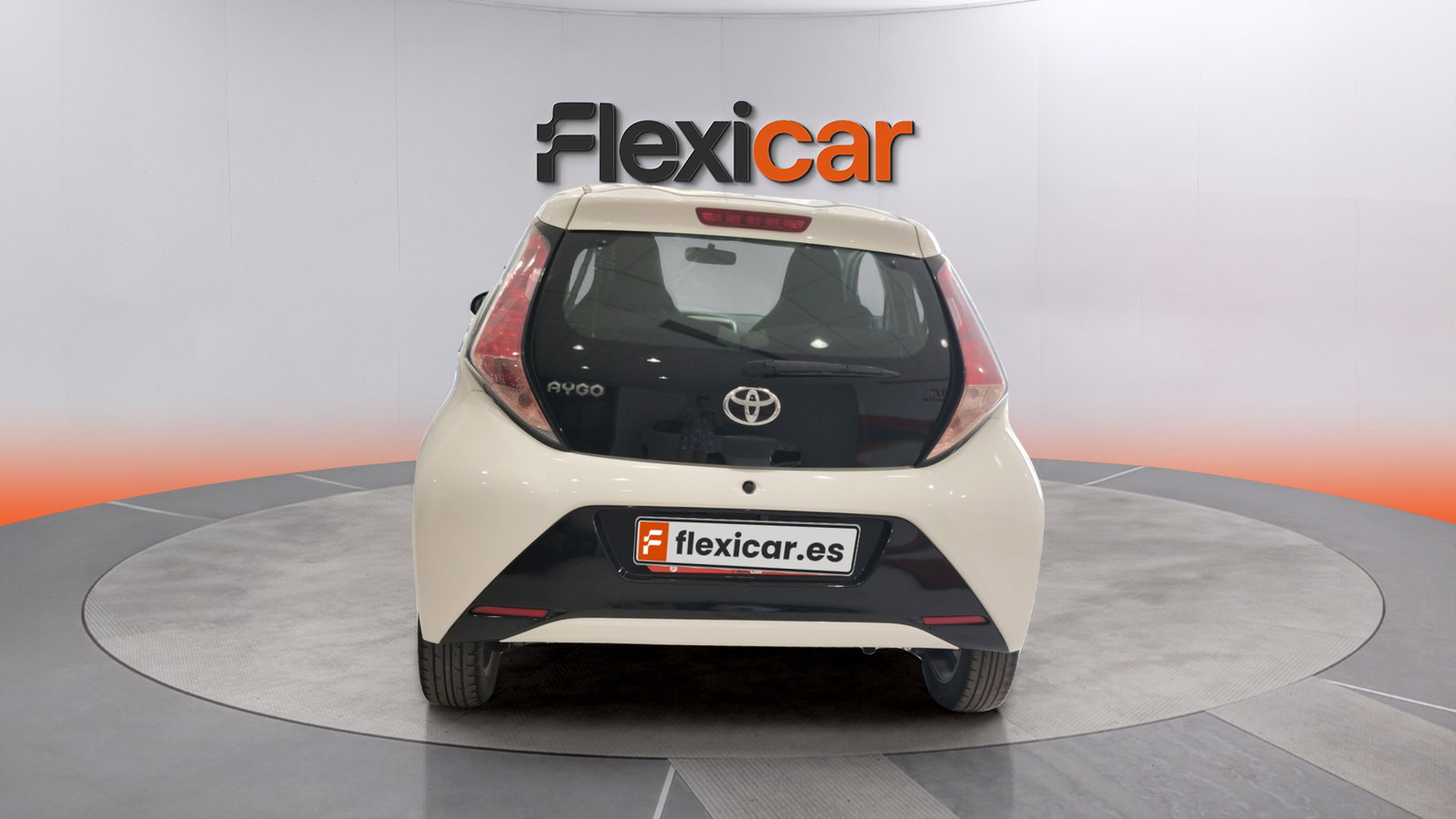 https://cdn-flexicar.caraffinity.it/public_appraisal_images_pro/images/stock/261886/SOKDVxiM4b__img-dc3f4d5f-74bb-42a3-8fab-c8d1aa560d44.jpeg