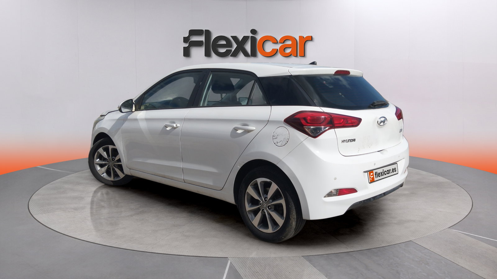 https://cdn-flexicar.caraffinity.it/public_appraisal_images_pro/images/stock/261915/nlBamLr3zq__img-dc66b5ba-bc75-4a7c-8e29-314bb828f97c.jpeg