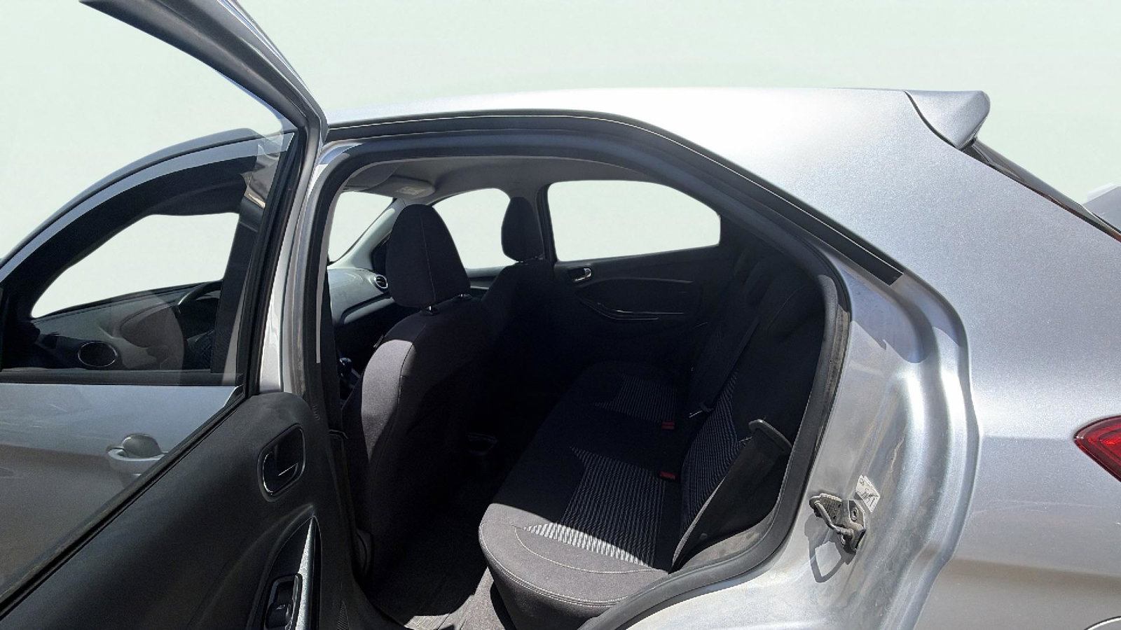 https://cdn-flexicar.caraffinity.it/public_appraisal_images_pro/images/stock/261924/M4IJriRgmT__img-736d7794-cd4d-4c17-973f-4b5f11adc7e4.jpeg