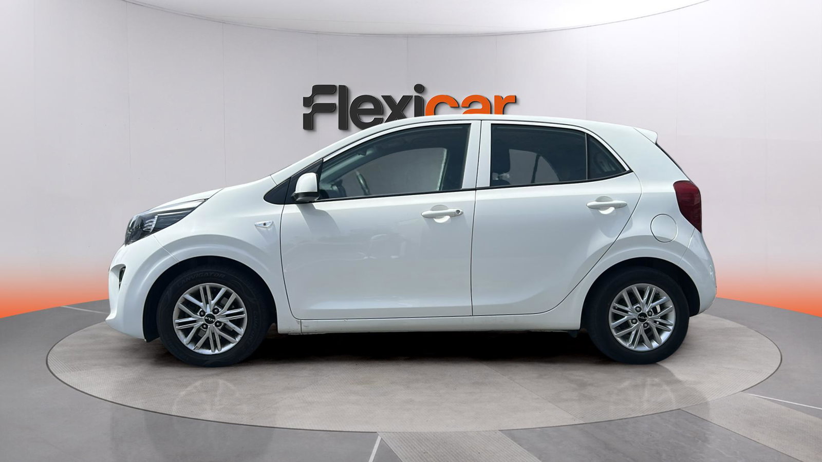 https://cdn-flexicar.caraffinity.it/public_appraisal_images_pro/images/stock/262061/4EQFAVHJEn__img-ad51c2c5-0442-4ef5-9de8-7b8d0eaa7253.jpeg