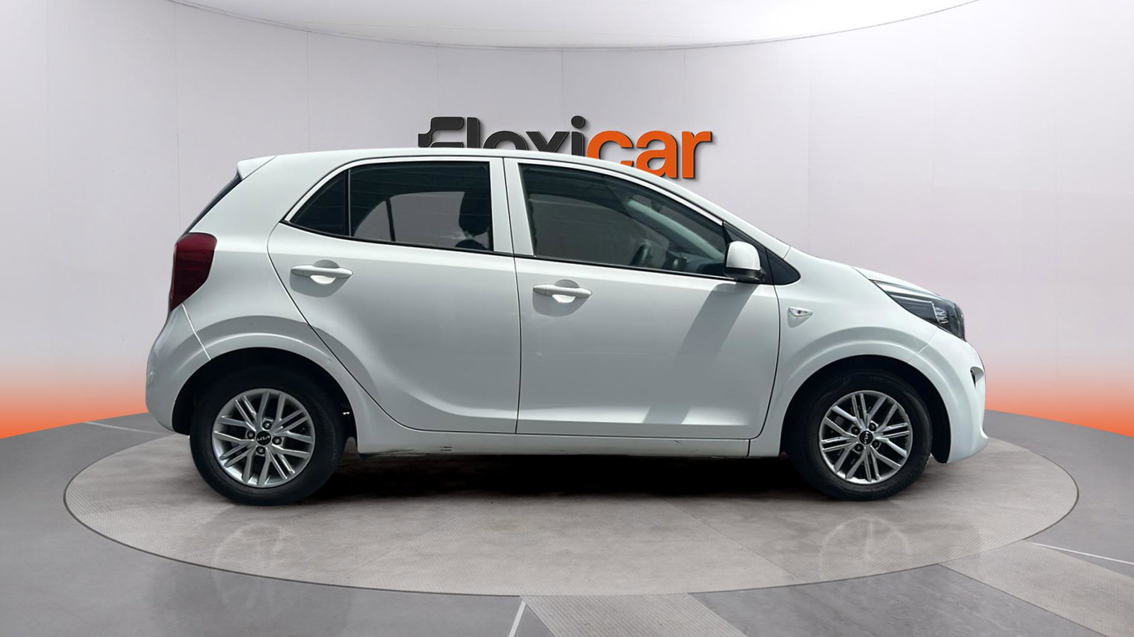 https://cdn-flexicar.caraffinity.it/public_appraisal_images_pro/images/stock/262061/717HDF4Sq9__img-5d6f6c90-30b4-45d5-8546-89f77d78ec4e.jpeg