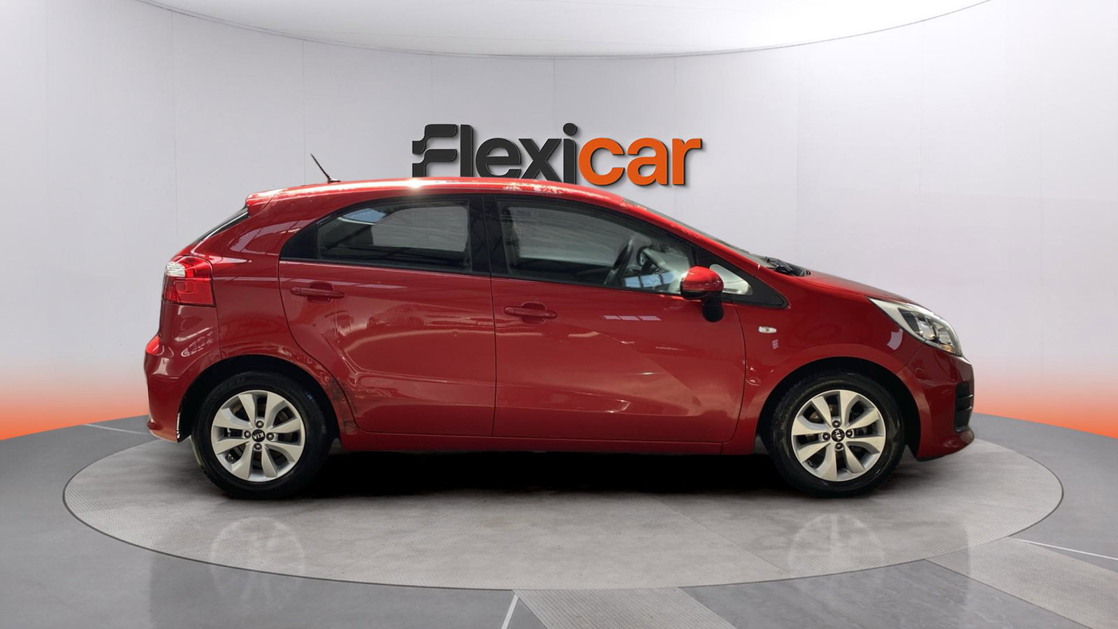 https://cdn-flexicar.caraffinity.it/public_appraisal_images_pro/images/stock/262712/Ppxv6BDTKR__img-24cfd529-3ba1-4bea-9cd1-c7f1ce380a00.jpeg
