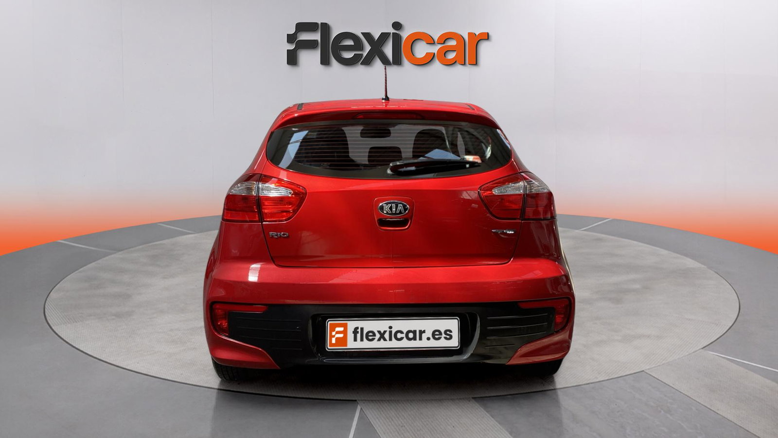 https://cdn-flexicar.caraffinity.it/public_appraisal_images_pro/images/stock/262712/QYjyCQpl7S__img-3dbced38-624d-40c1-bc7f-f105ee9bf45c.jpeg