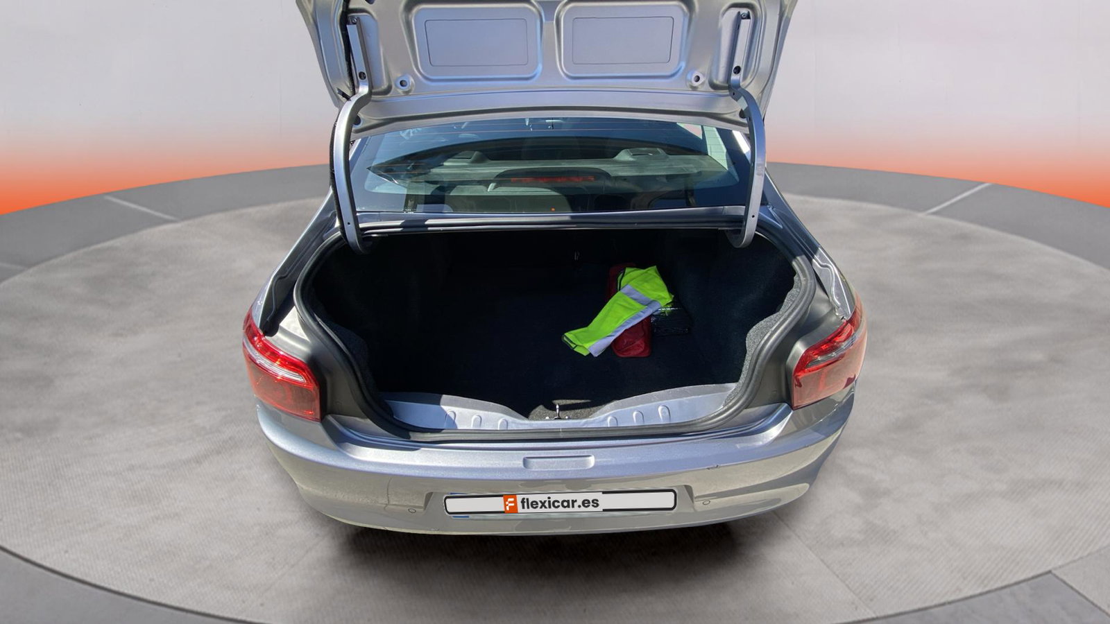 https://cdn-flexicar.caraffinity.it/public_appraisal_images_pro/images/stock/263013/lWyk6ceK7F__img-d45dcd1b-86c3-4b0f-b9a7-91c42d53d607.jpeg