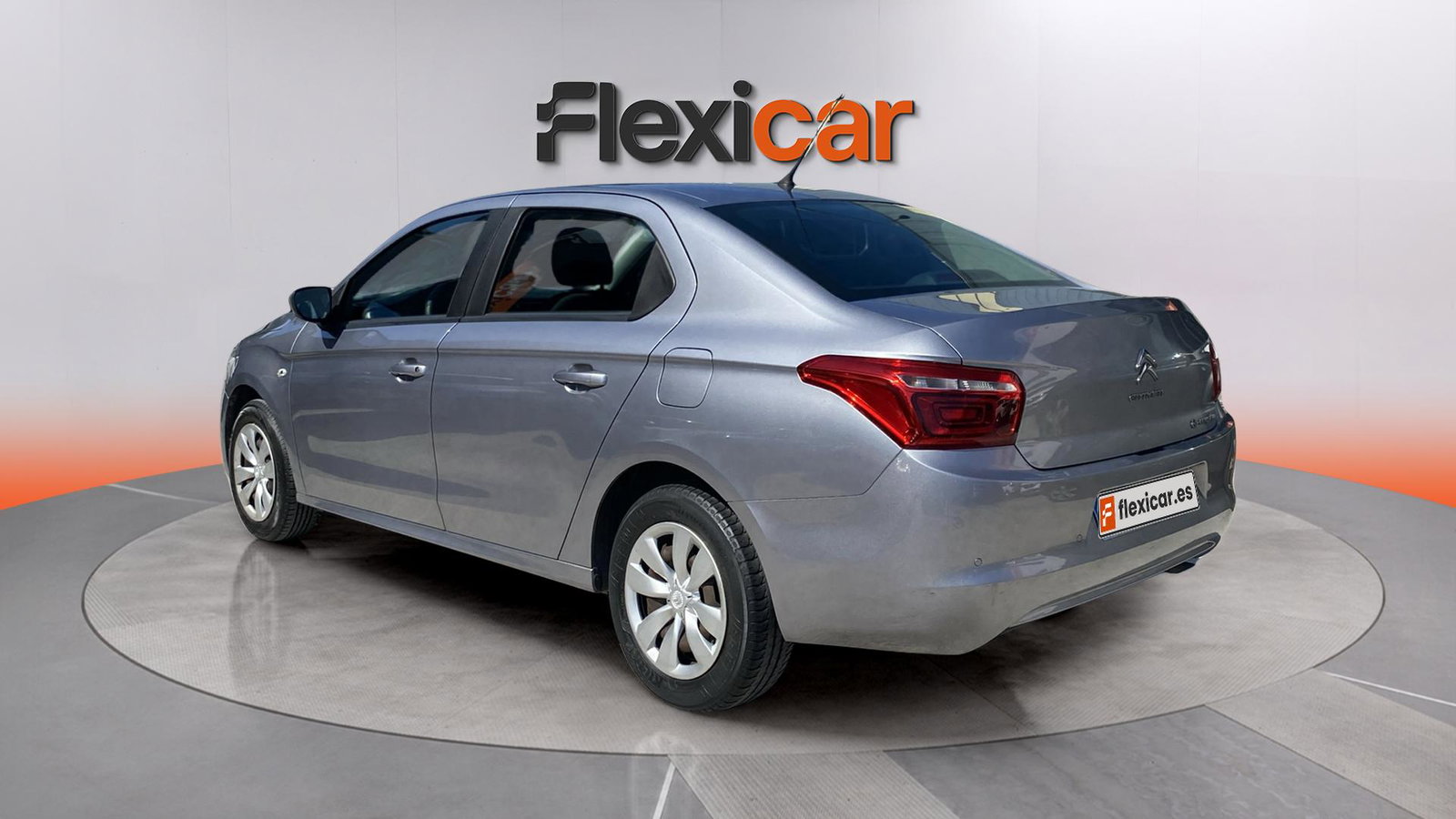 https://cdn-flexicar.caraffinity.it/public_appraisal_images_pro/images/stock/263013/qgaJlv7xZT__img-5f11c30e-bf19-44ea-9c18-90f05c5c0216.jpeg