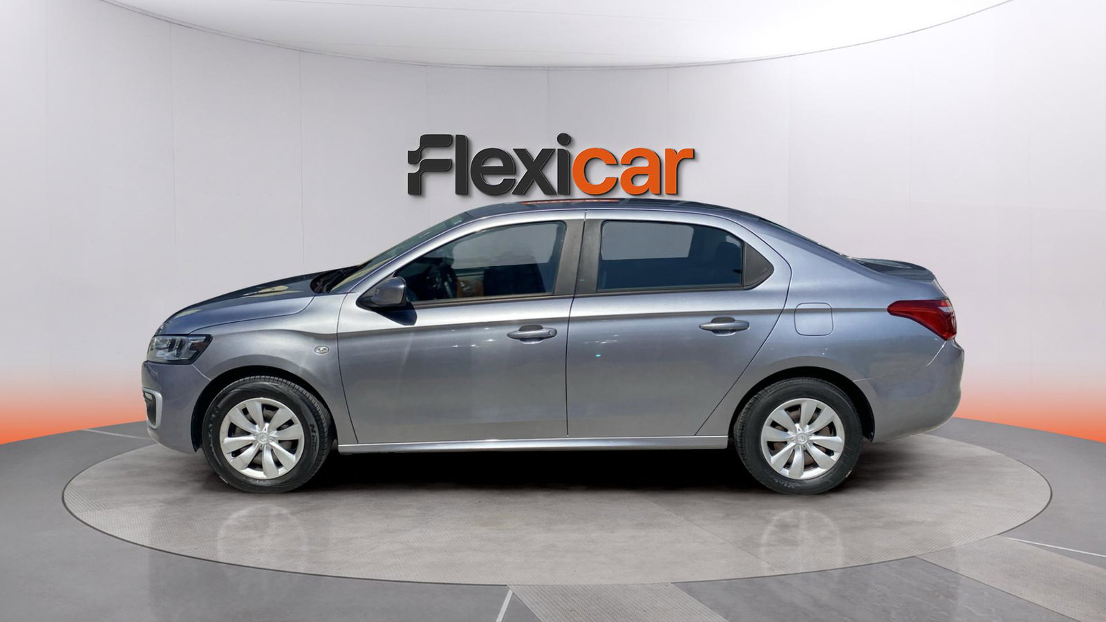 https://cdn-flexicar.caraffinity.it/public_appraisal_images_pro/images/stock/263013/sNFiLPsaY5__img-7ae0238c-b361-49c0-b7b1-48e80baf3c26.jpeg