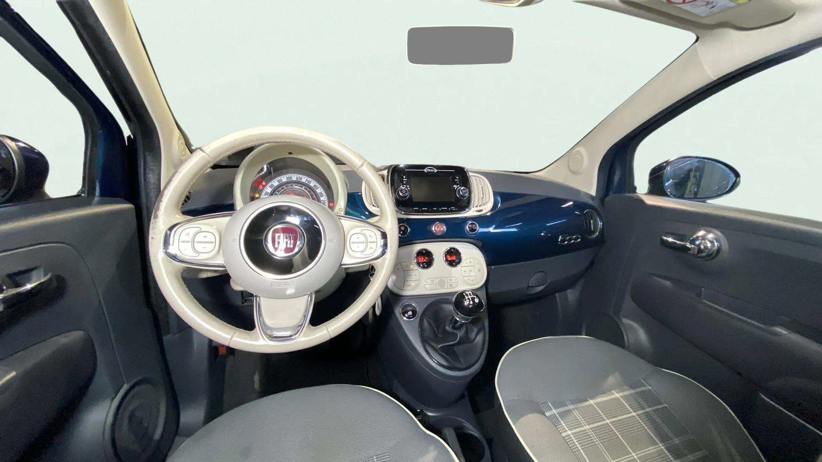 https://cdn-flexicar.caraffinity.it/public_appraisal_images_pro/images/stock/263763/skC4f83HOD__5714KCV_549ad2ca575c45908d2423a82fdbb775_Interior_13.jpeg.jpg