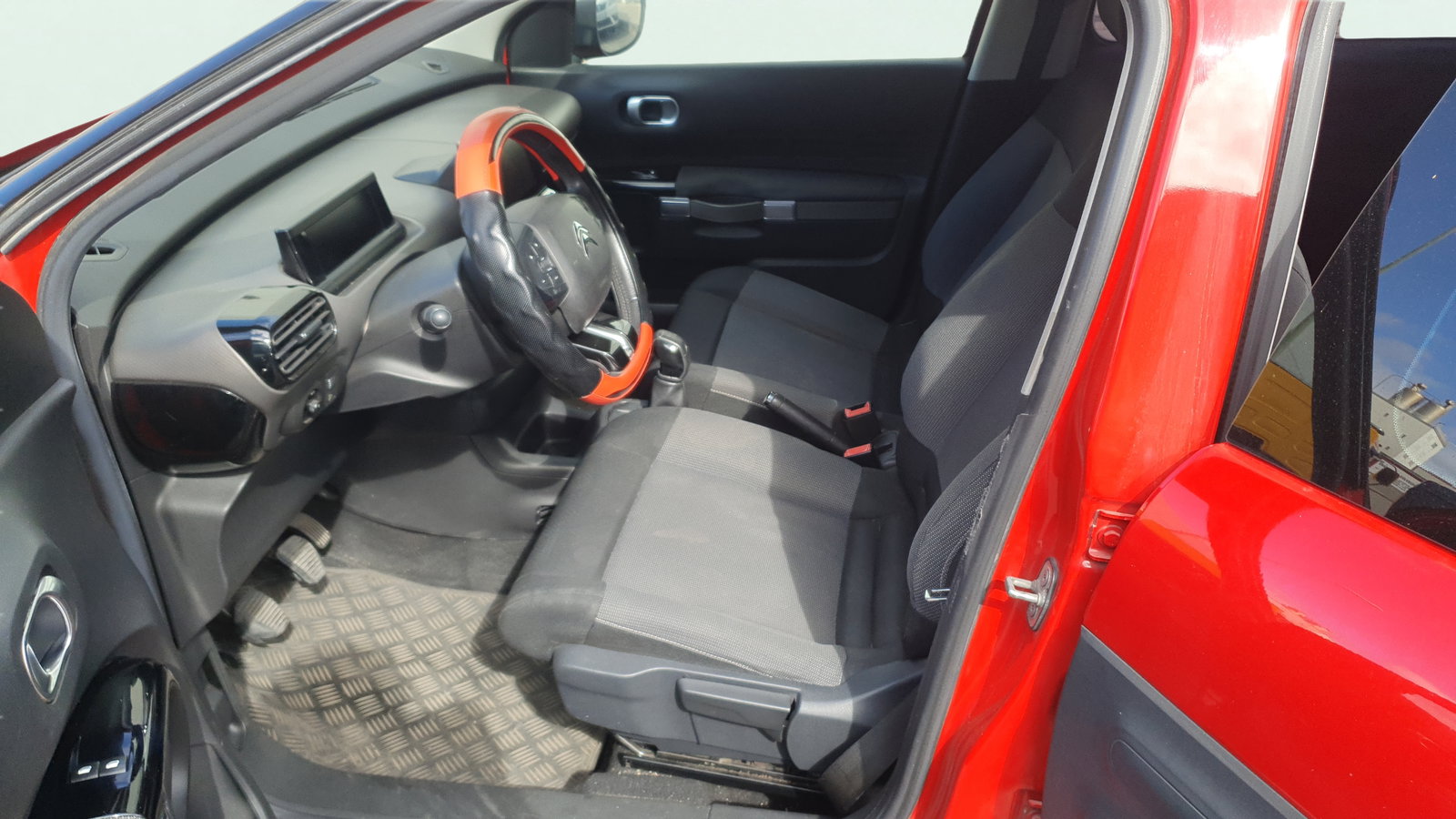 https://cdn-flexicar.caraffinity.it/public_appraisal_images_pro/images/stock/264029/37HaPkAmRr__img-0a716706-3b0a-4b8f-8c73-b429cff11b02.jpeg