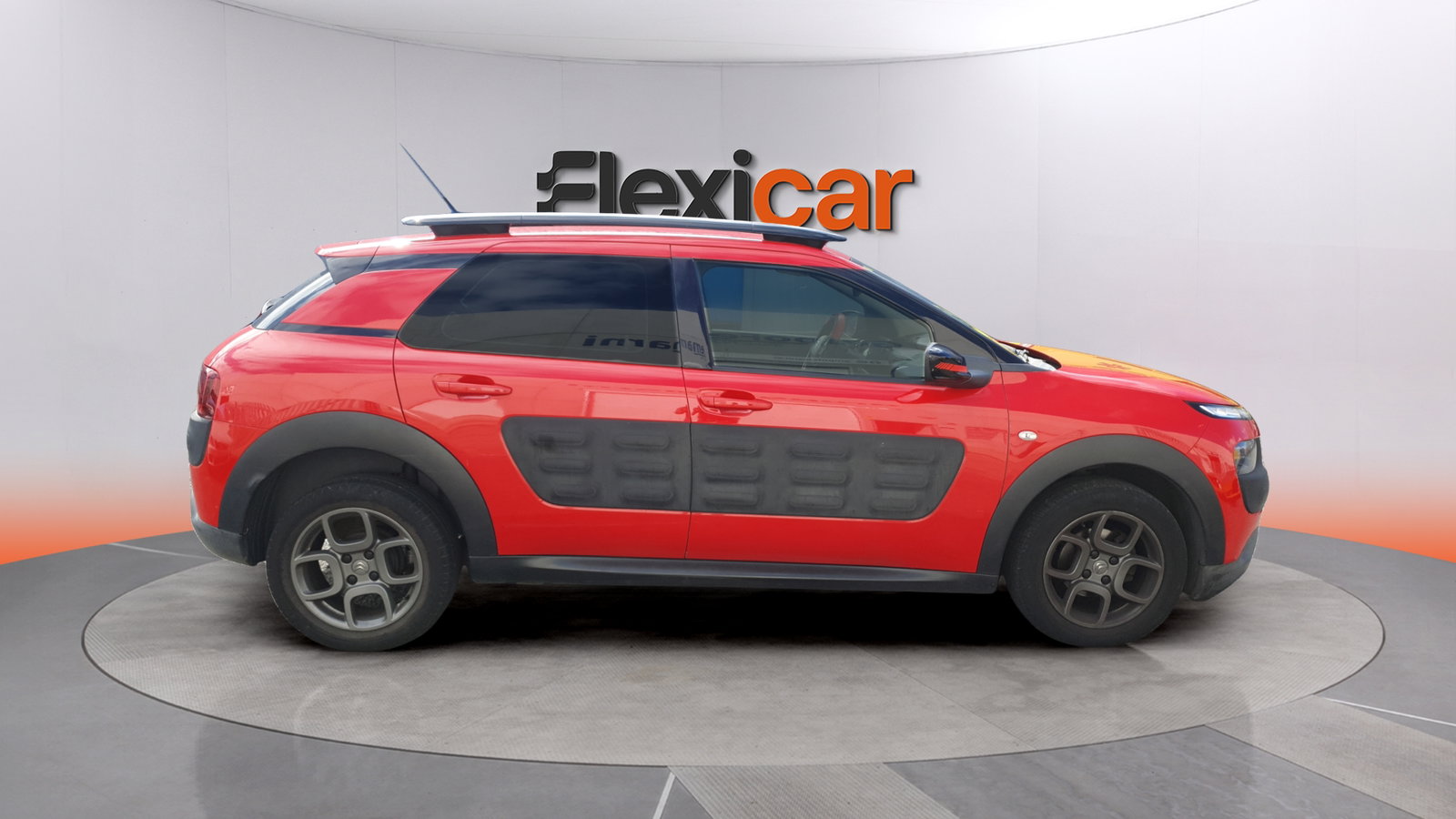 https://cdn-flexicar.caraffinity.it/public_appraisal_images_pro/images/stock/264029/7iMYkfpB4O__img-a3132f95-1728-4a66-8869-3fa5d738f14e.jpeg