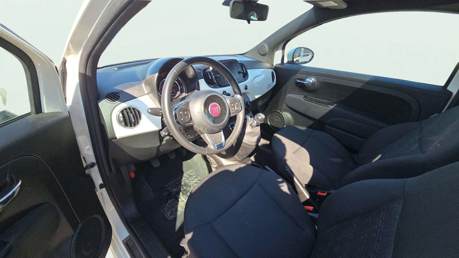 https://cdn-flexicar.caraffinity.it/public_appraisal_images_pro/images/stock/264631/5AosOtMFlc__4440MLY_b99eea4790ef47f789a90bb80aa0a468_Interior_9.jpg.jpg
