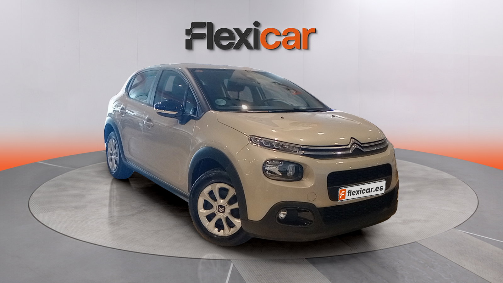 https://cdn-flexicar.caraffinity.it/public_appraisal_images_pro/images/stock/265081/iWNV0aabAg__img-912f163a-a524-4384-bc67-aa80d75d8023.jpeg?format=jpeg